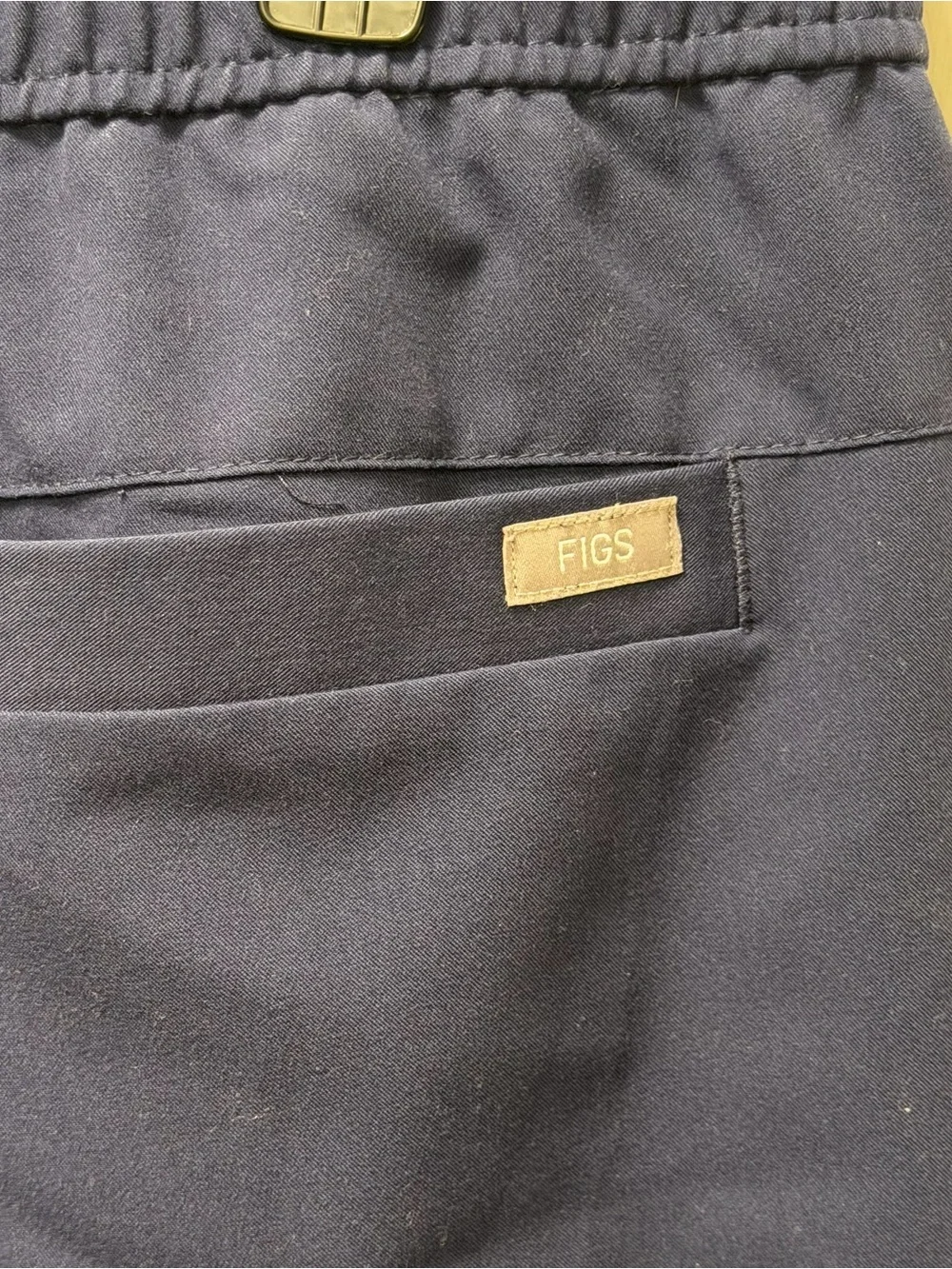 FIGS Men's Tansen Joggers Navy Scrub Pants, Medium
